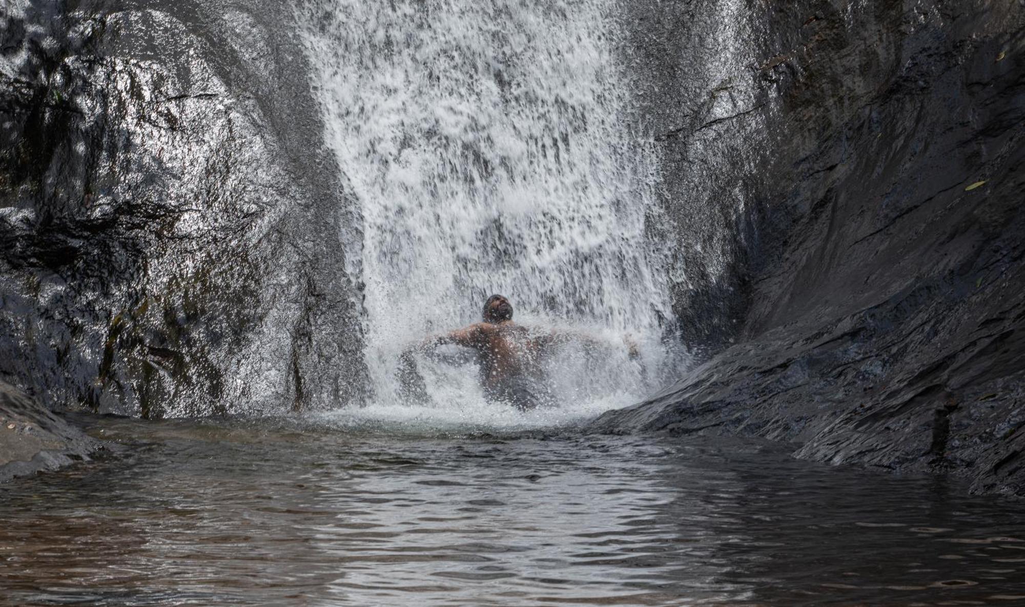 Aruvikuzhy Waterfalls Villa Kozhancheri Exterior photo
