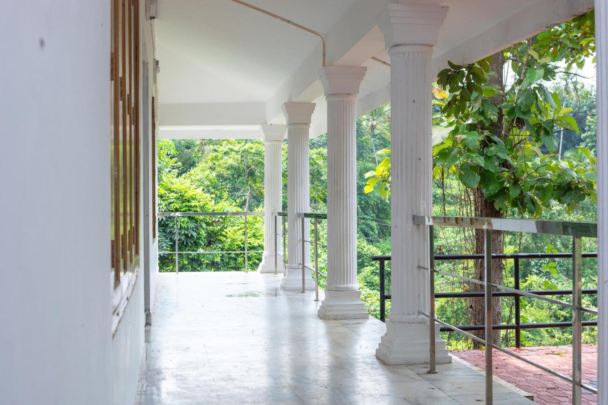 Aruvikuzhy Waterfalls Villa Kozhancheri Exterior photo